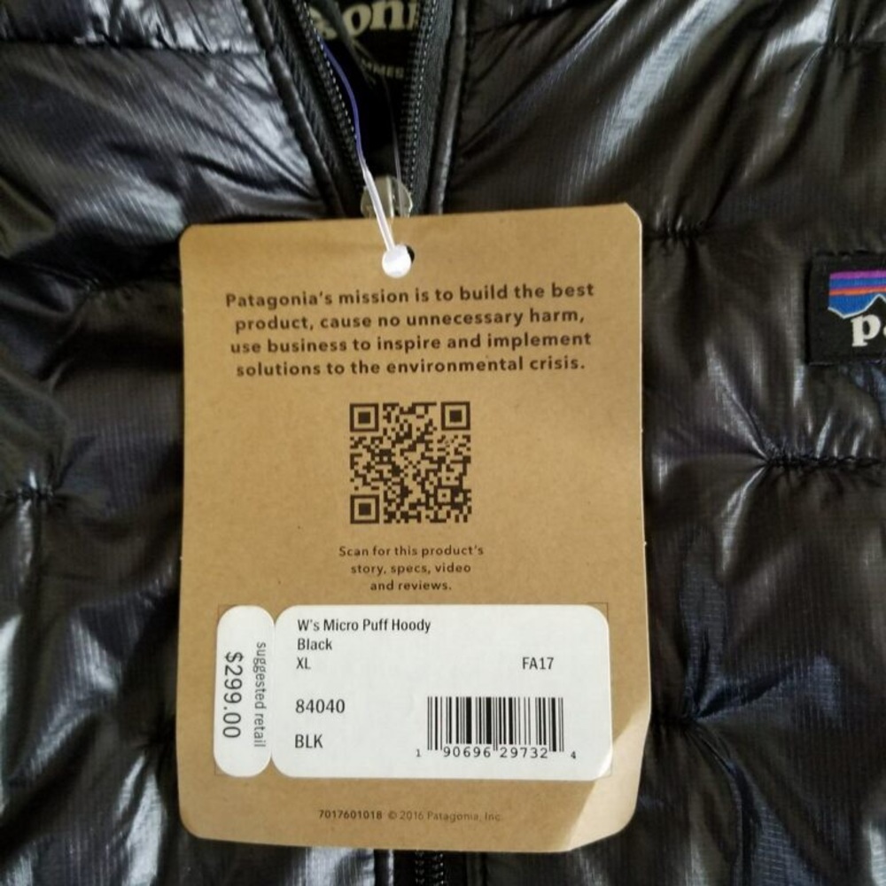 Patagonia puff down jacket